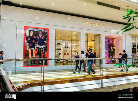 versace melbourne|versace chadstone.